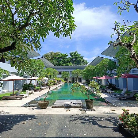 Hotel Kuta Living By Kamara Exterior foto