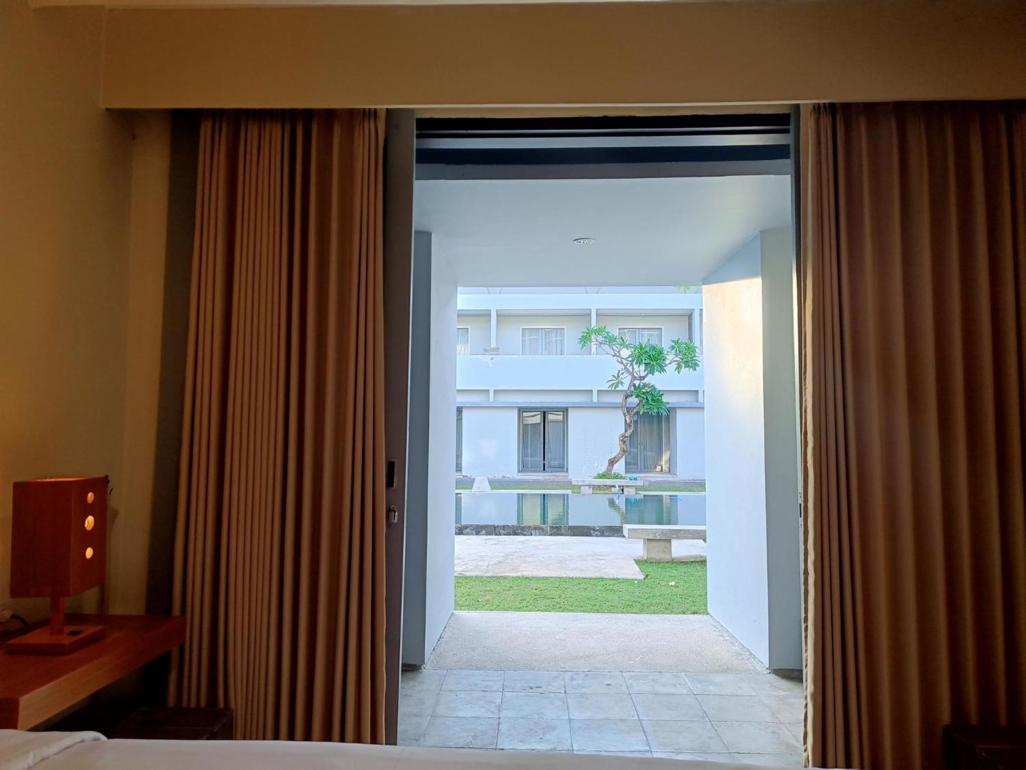 Hotel Kuta Living By Kamara Exterior foto