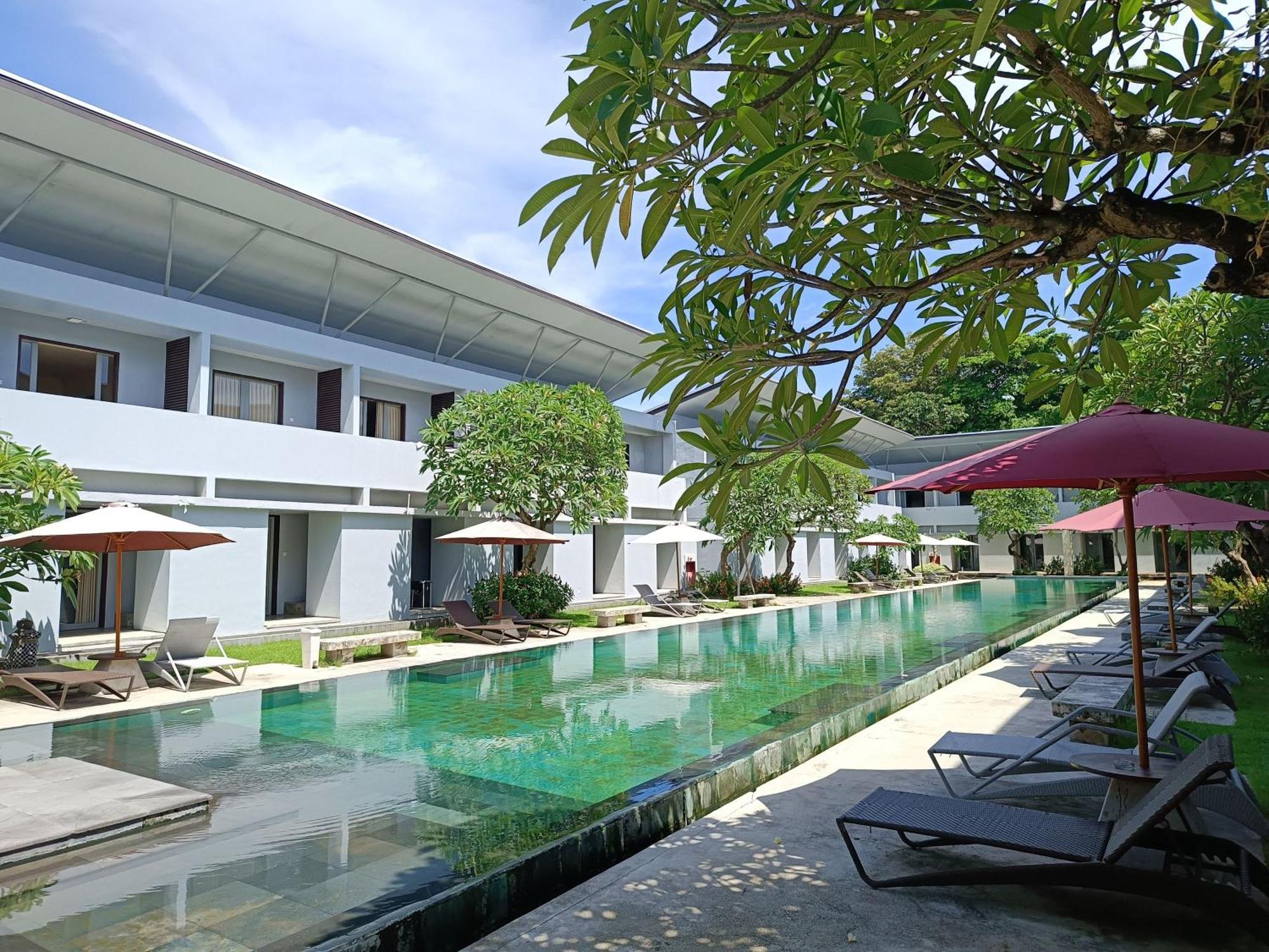 Hotel Kuta Living By Kamara Exterior foto